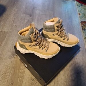 Sorel Cream and Gray Boots